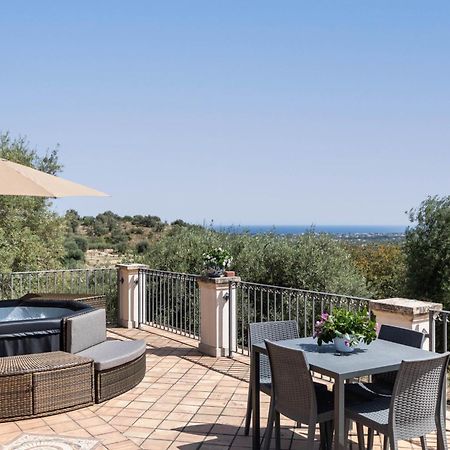 Villa Badessa Noto Eksteriør billede