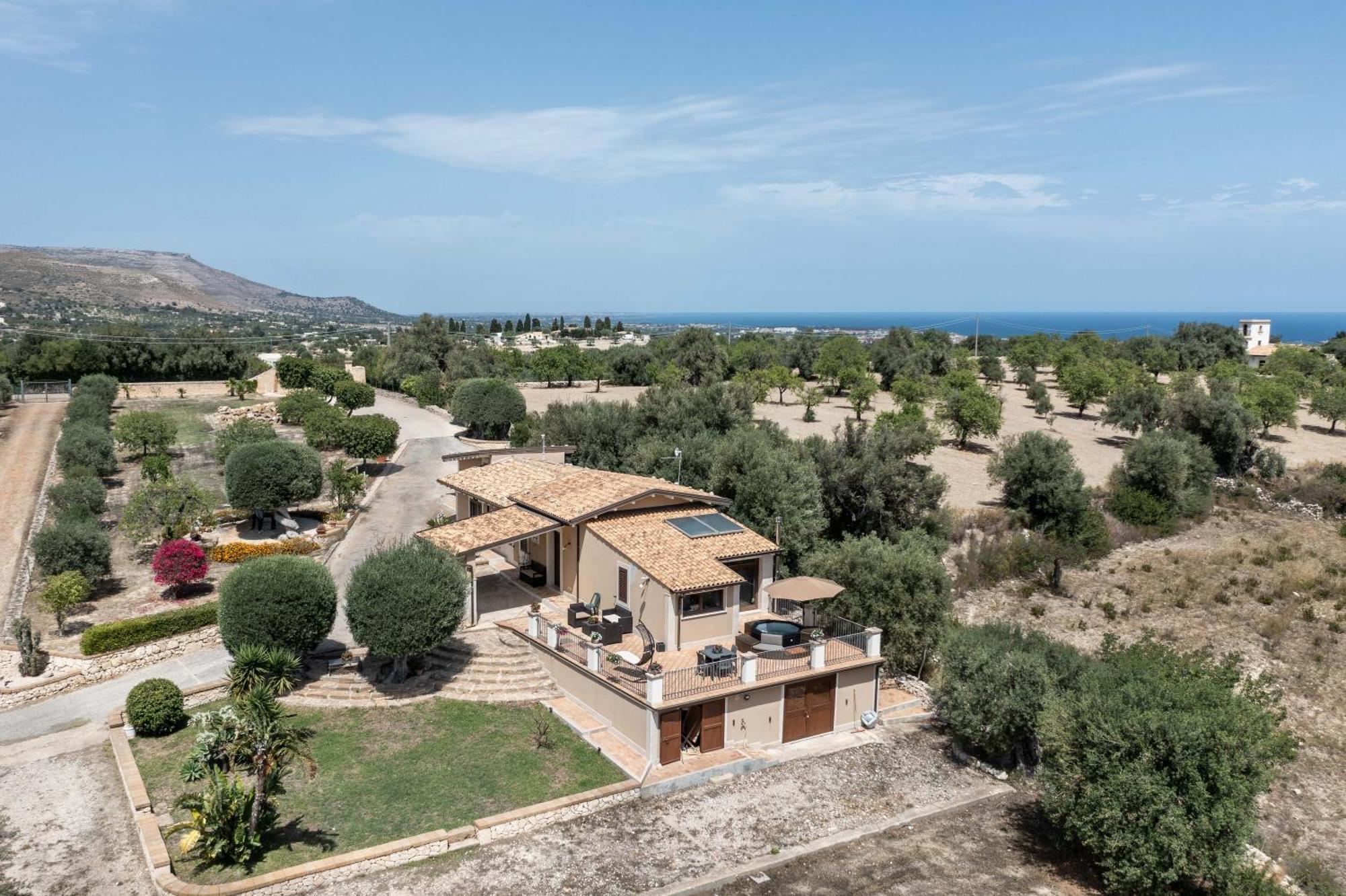 Villa Badessa Noto Eksteriør billede