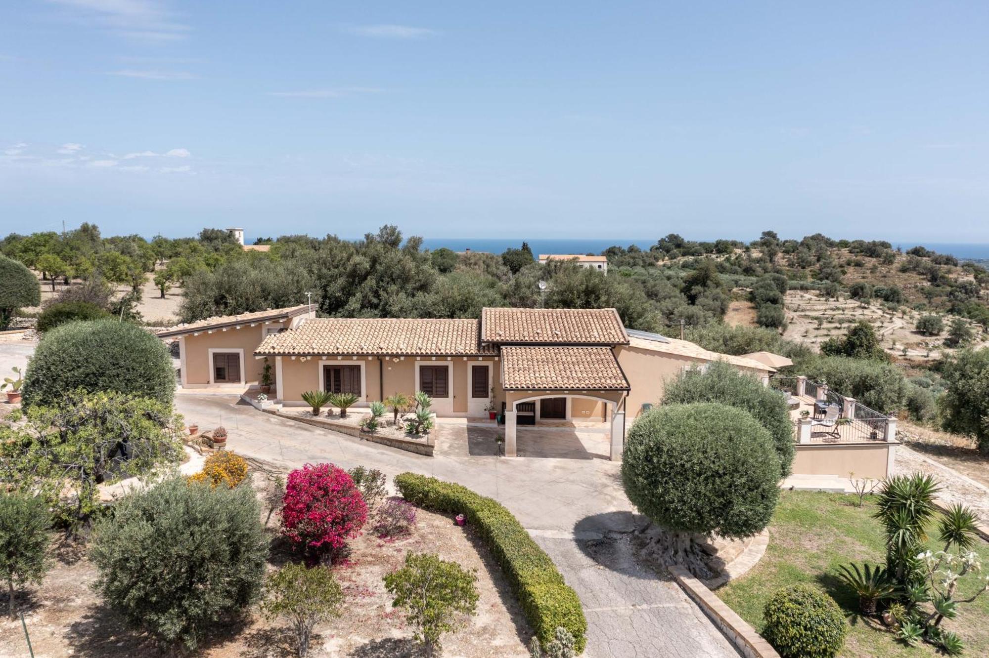 Villa Badessa Noto Eksteriør billede